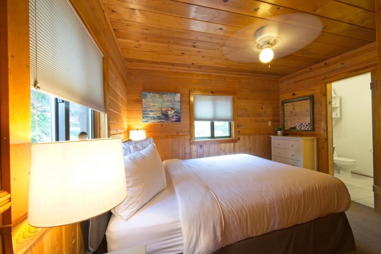 Sitzmark Sports Lodge Red River Eksteriør billede