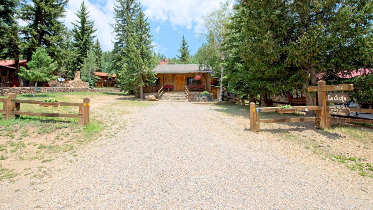 Sitzmark Sports Lodge Red River Eksteriør billede
