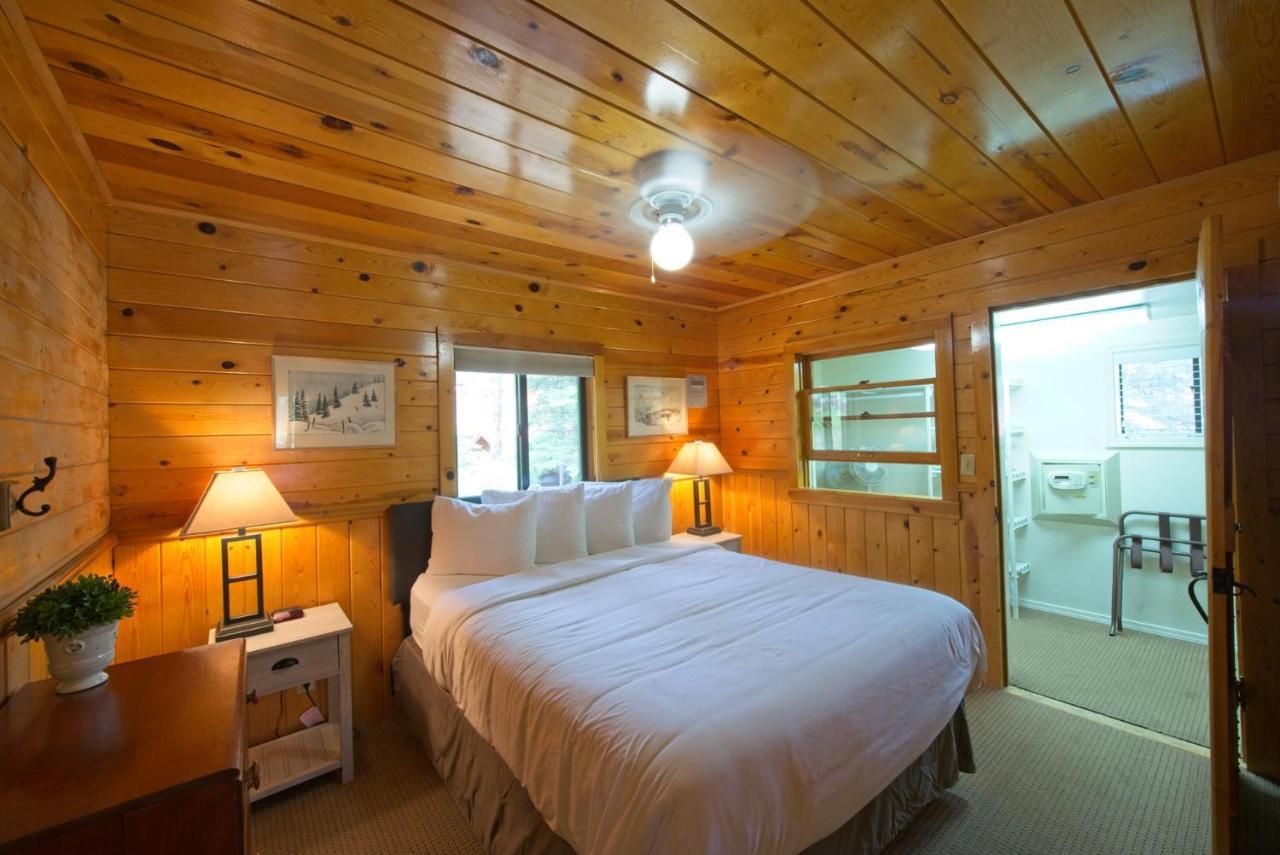 Sitzmark Sports Lodge Red River Eksteriør billede
